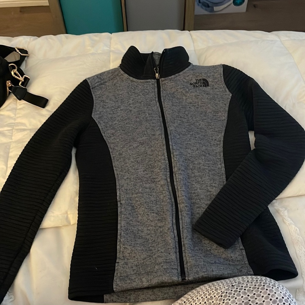 North face woman’s jacket